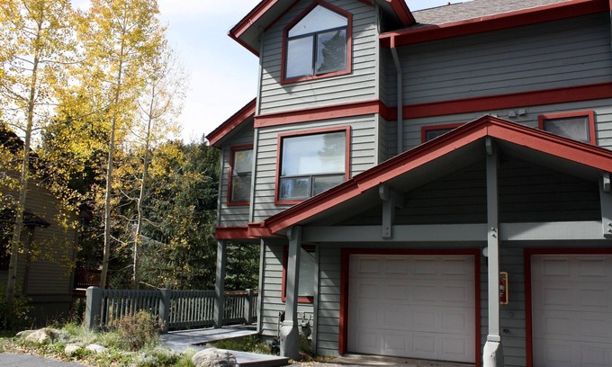 Warrior's Mark House | Pinecreek I - 3 BR By Peak Property Management