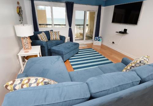Sunnyside House | Pinnacle Port B2-308