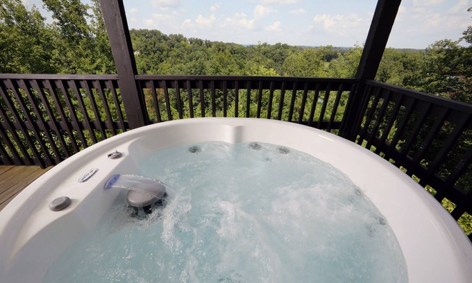 Pigeon Forge Ski Chalet | Pinnacle View 7A - Three Bedroom Chalet