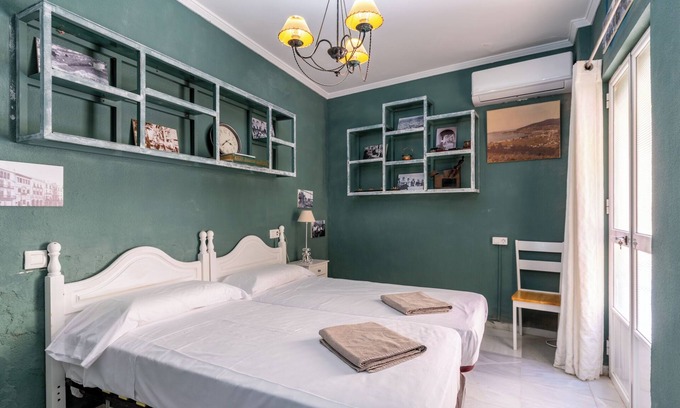 Cantillana Apartment | Pintor Ocaña 3 - Two Bedroom Apartment, Sleeps 4