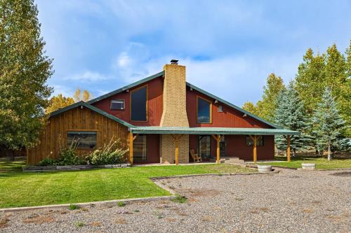 Del Norte House | Pioneer Ridge Main House