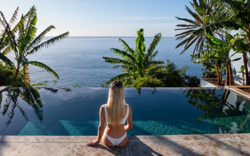 Santa Maria Maior House | Pirate House Sea front Private Pool Garden Funchal