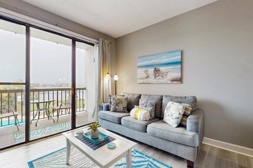 Fort Walton Beach Hotel | Pirates Bay B315 - Bayfront Beauty