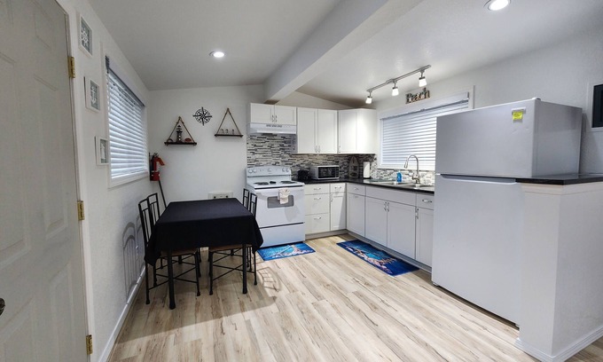 Coos Bay Hotel | Plainview Motel & RV Park