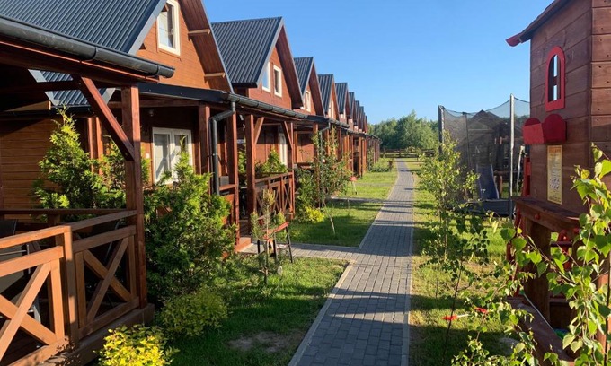Wicie Resort | Pod Dębami Wicie- domki drewniane nad morzem