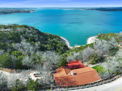 Canyon Lake House | Point of View