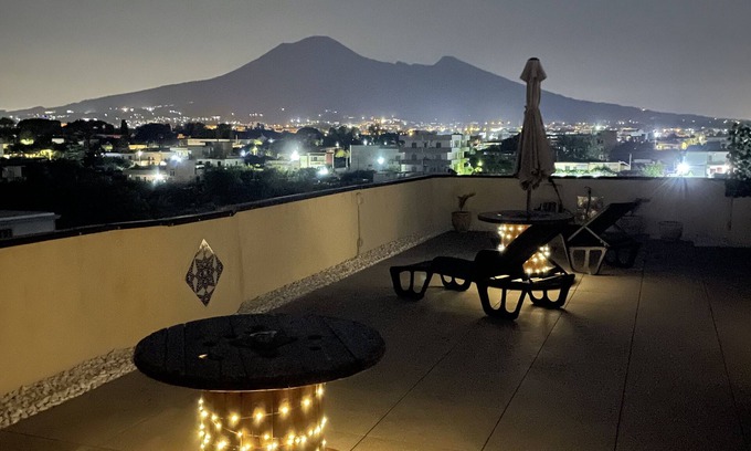 Pompei Bed & Breakfast | Pompei Window
