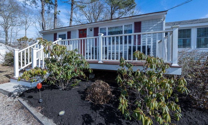 Popponesset House | Popponesset- New Listing Near Community House