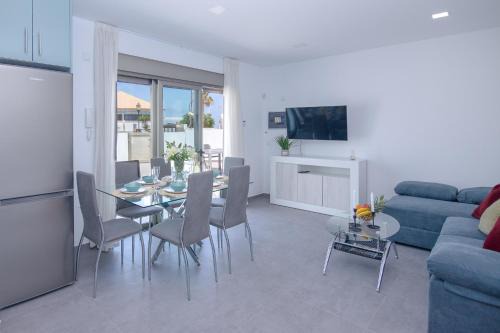 Corralejo Apartment | Poris 3 Beachfront Corralejo By Holidays Home