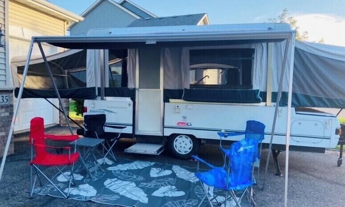Waconia House | Portable Travel Popup Camper Pet Friendly AC/Heat