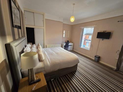Manchester House | Poshval
