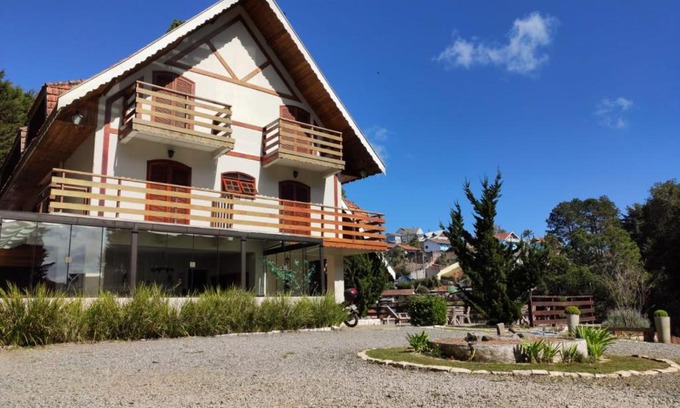 Jardim Andira Hotel | Pousada Château dos Fontes