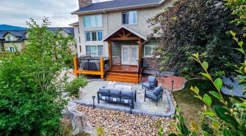 Eden House | Powder Mountain Views & Golfing Pool Game Room Sauna