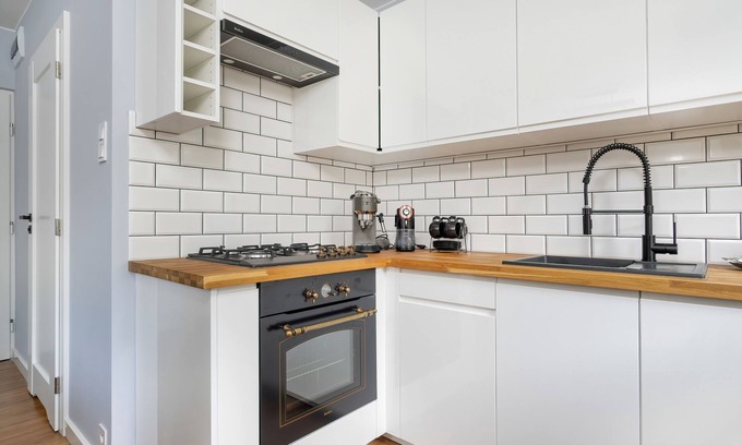 Nowe Miasto Apartment | Poznan Rataje Apartment by Renters