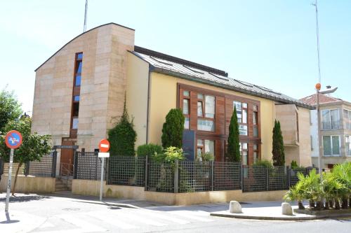 El Ensanche Zona Nuova House | PR Rosa Rosae