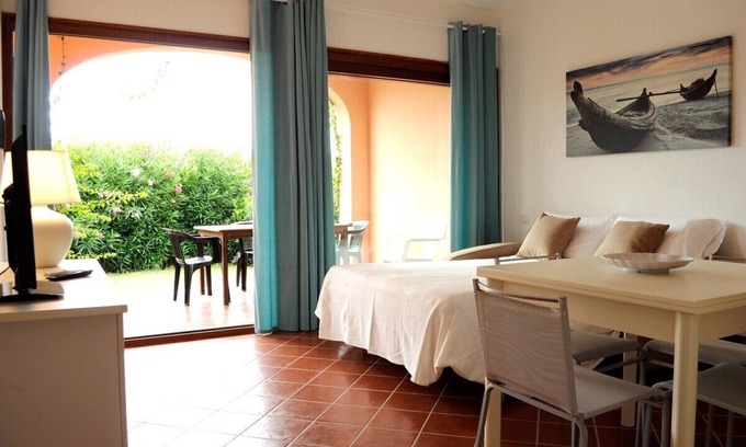 San Teodoro City Centre Apartment | Practical and essential apartment on the sea of ​San Teodoro