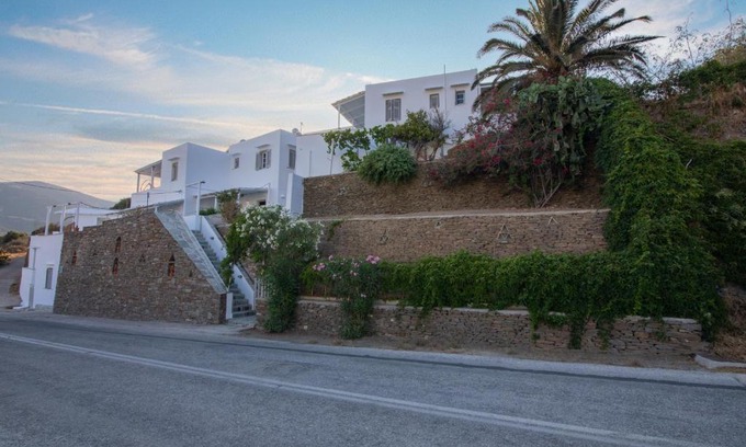 Platis Gialos Bed & Breakfast | Prasini Gonia