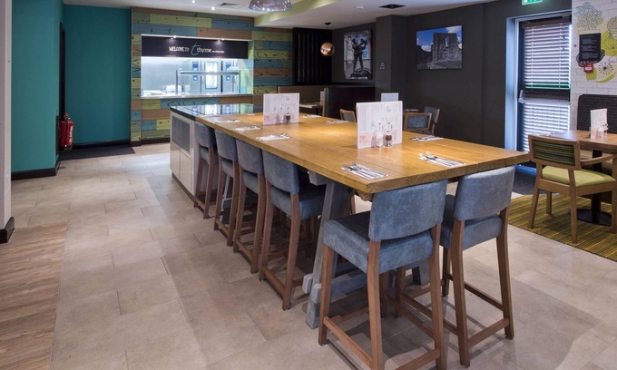 Monmouth Hotel | Premier Inn Monmouth