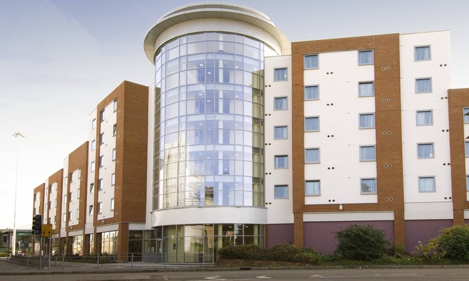 Reading Hotel | Premier Inn Reading Central