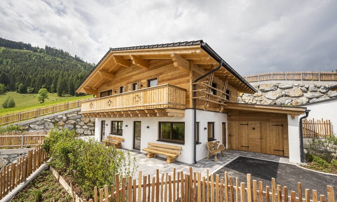 Forstau Ski Chalet | Premium chalet with sauna next to the ski slope