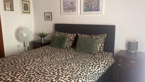Canton 10 House | Prenoćište Eva