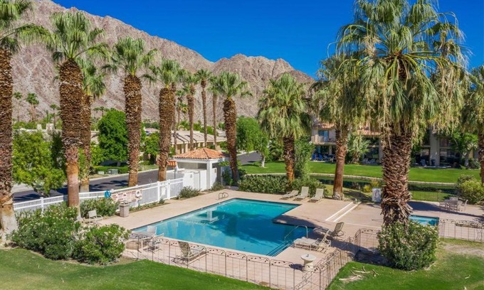 La Quinta Apartment | PRESIDENTIAL SUITE MOUNTAIN/LAKE VIEWS w/HEATED POOLS- PGA WEST
