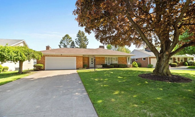 Erie House | Presque Isle Gateway: Cool 60s Ranch, 3 BR, 3 Bath, minutes from beach and shops
