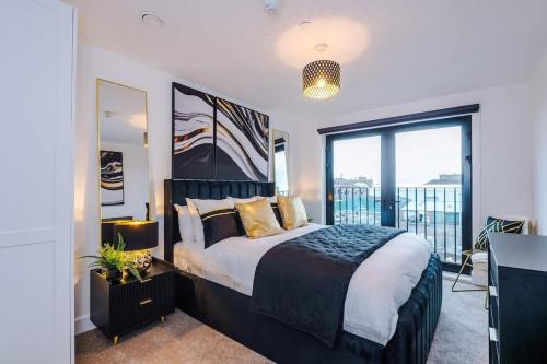 Vauxhall Apartment | Prestige Point - Liverpool Flat with Free Parking