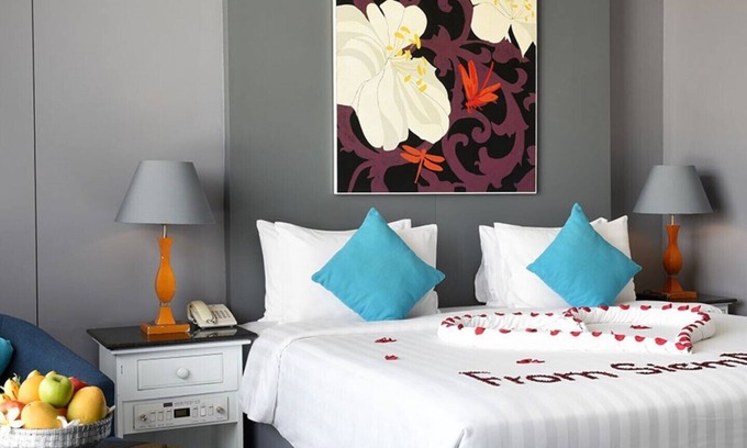 Downtown Siem Reap Apartment | Prestigious ROMANTIC GETAWAY