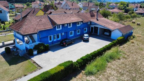 Kraljevo House | Privatan smeštaj Plava kuća