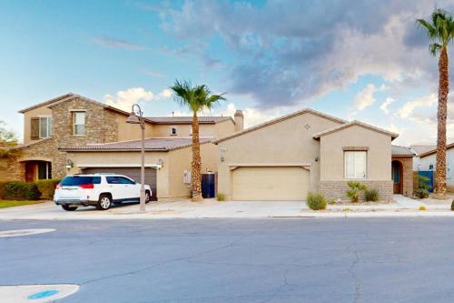 Terra Lago House | Private Pool & Jacuzzi! Walk 2 Waterfront Home!