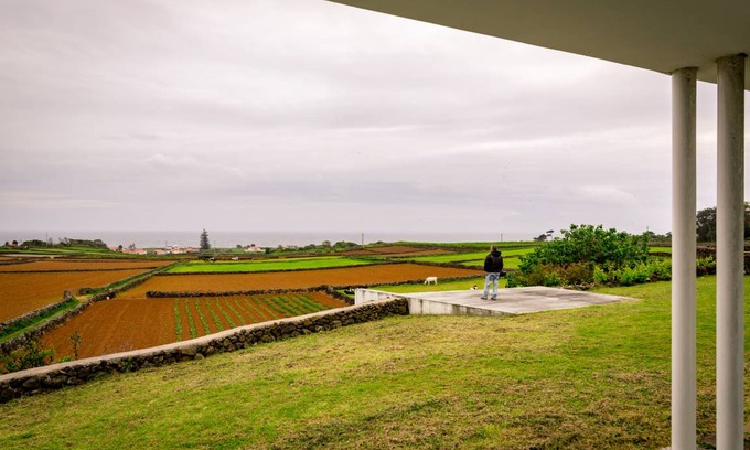 Angra do Heroismo Cabin | Private room ∙ 1 bedroom ∙ 3 guests