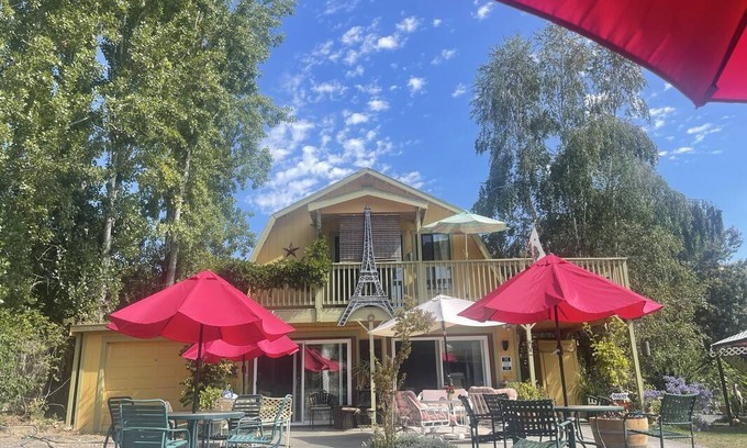 Sebastopol Resort | Private room ∙ 1 guest