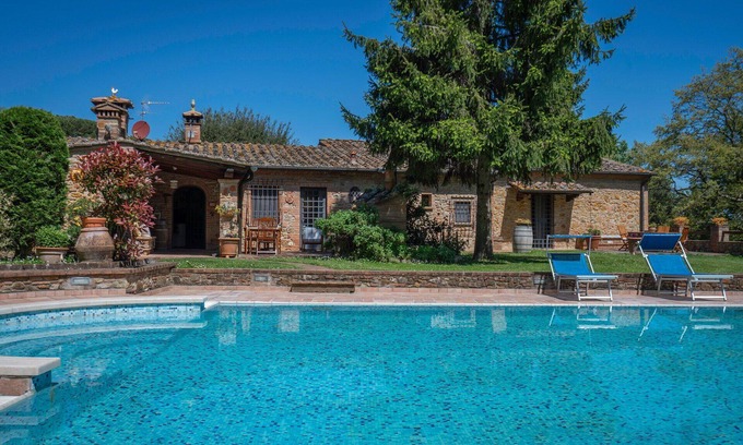 Gambassi Terme Villa | Private Villa with WIFI, A/C, private pool, TV, terrace, pets allowed, close to San Gimignano