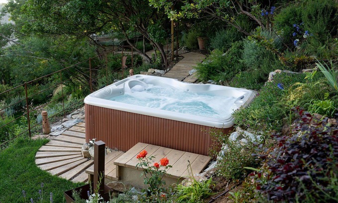 Seravezza Villa | Private Villa with hot tub, sauna, A/C, WIFI, balcony, panoramic view, close to Forte Dei Marmi