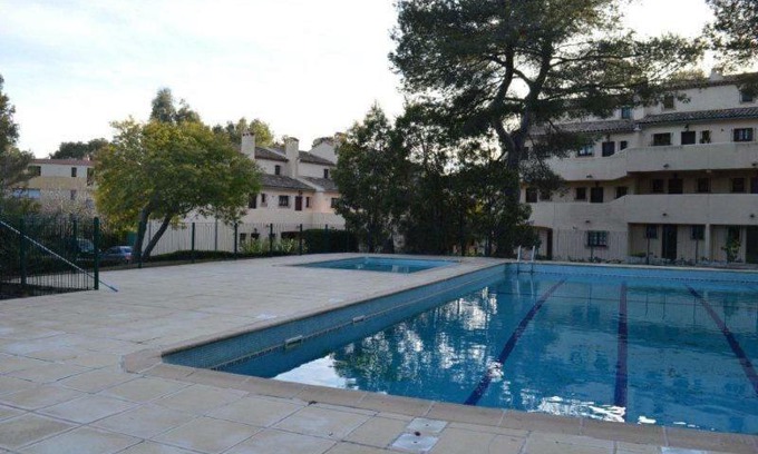 Boulouris-sur-Mer Apartment | Proche Mer YourHosteHelper