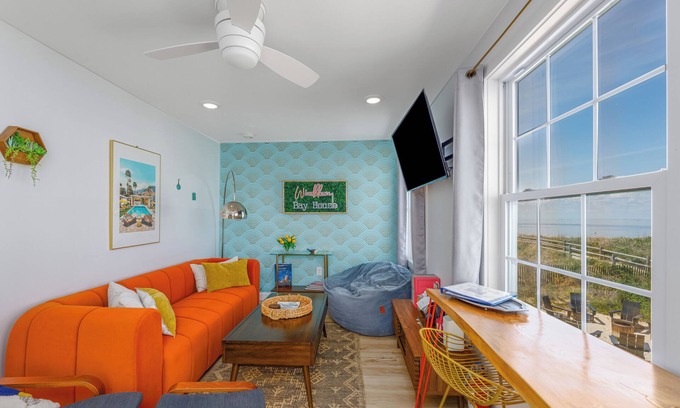Green Creek Apartment | Progressive Retreat #2 -Diverse, Inclusive, Eco Friendly Waterfront Unit