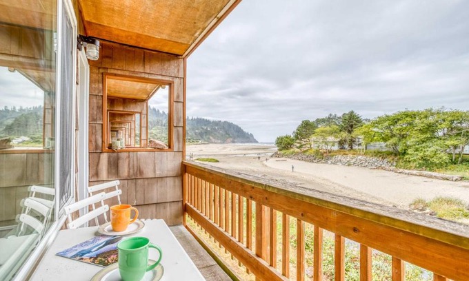 Neskowin House | Proposal Rock Inn 233 - Meredith Lodging