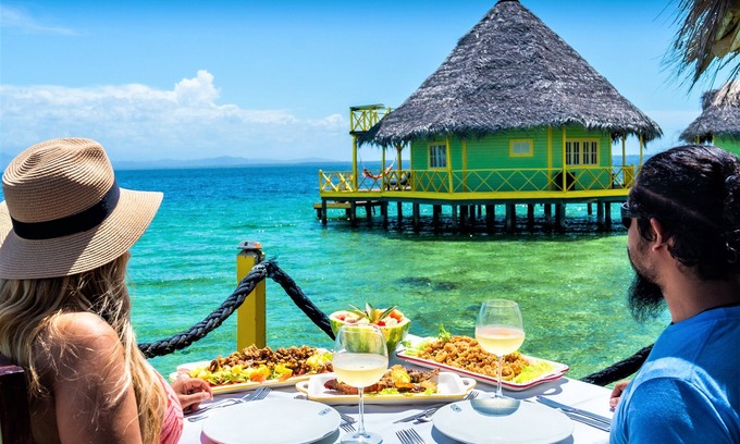 Punta Caracol Cabin | Punta Caracol Acqua Lodge