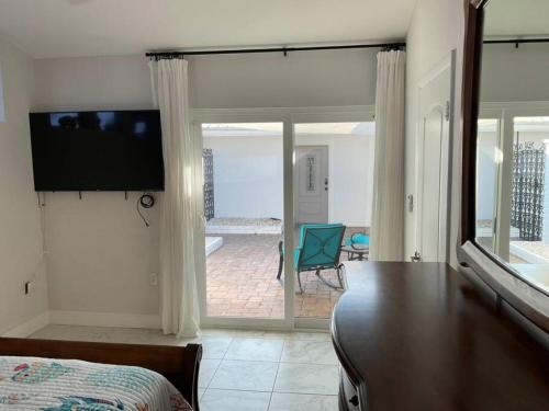 Punta Gorda House | Punta Gorda Getaway - Close to the airport and downtown