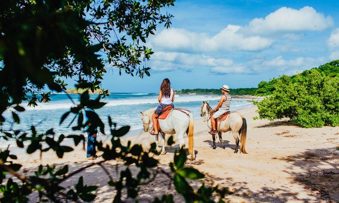 Popoyo Hotel | Punta Teonoste Beach Resort