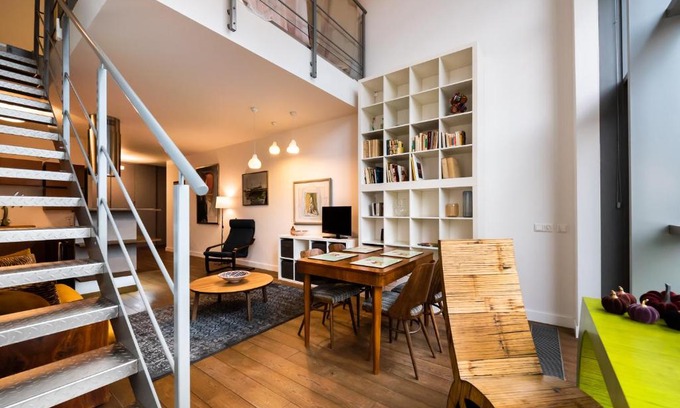 Mokotow Apartment | QBIK Abdank Loft Suite