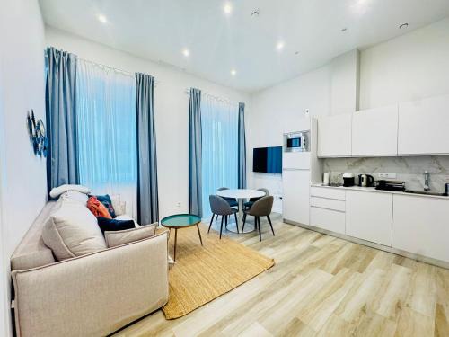Old Town Apartment | QE Apartments