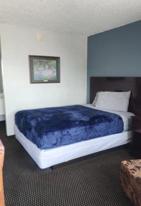 Amarillo Apartment | Queen Bed Hotel Room 227