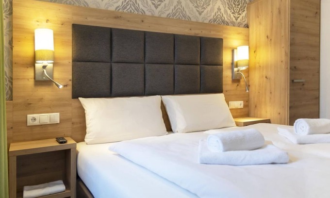 Rhens House | Queen-size double room HH-Flexible-Rate - AKZENT Hotel Roter Ochse