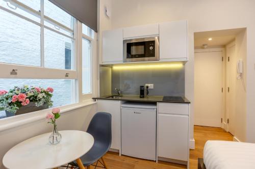 Lancaster Gate Apartment | Queensborough Terrace Serviced Apartments by Concept Apartments