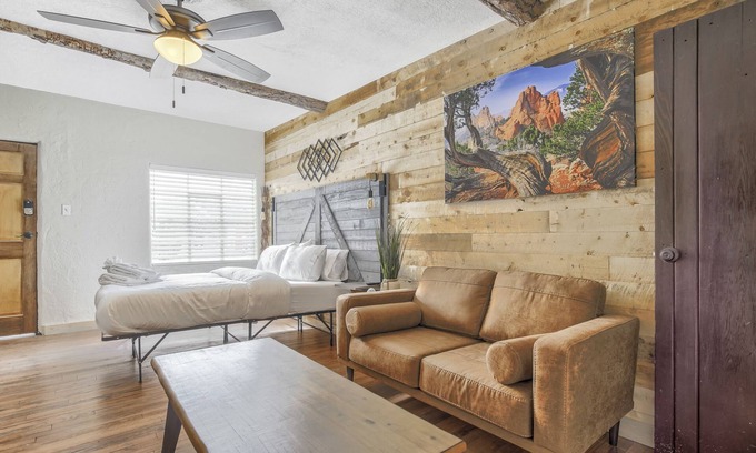 West Colorado Springs House | Quest Rest - Unit 3