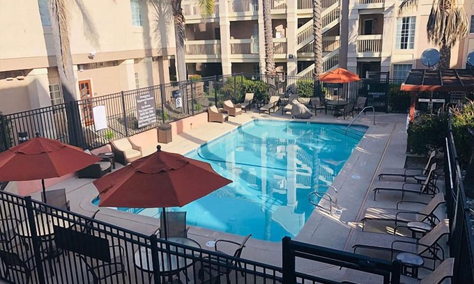 San Bruno Resort | Quick Drive from San Francisco Int’l Airport! Unit w/Full Kitchen & Free Bfast!