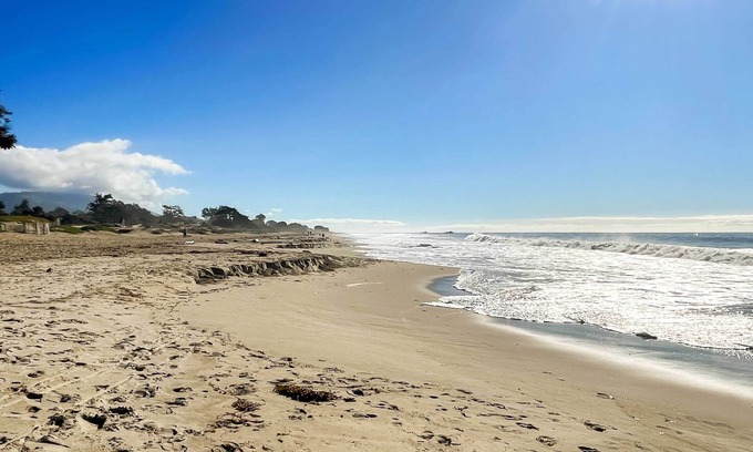 Carpinteria Cottage | Quiet Carpinteria Cottage By Town & Beaches