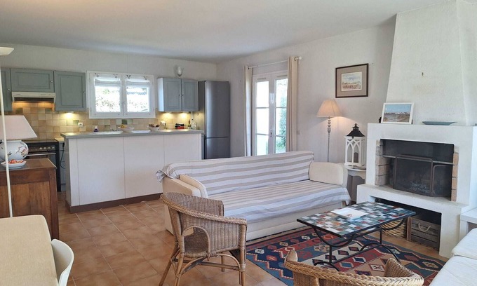 Loix House | Quiet family home in LOIX with 8 beds and enclosed garden.